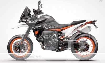 2023 KTM 890 SMT Side View