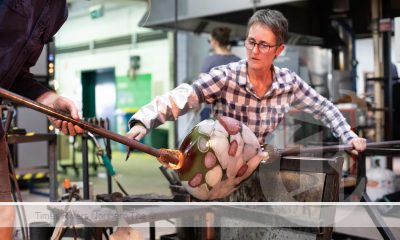 Clare Belfrage: In the Glow of Green - Glass blower from tweed