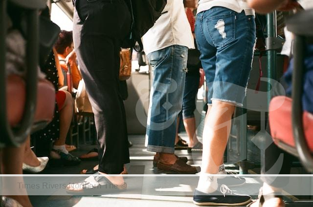 Standing orders for students on public transport.