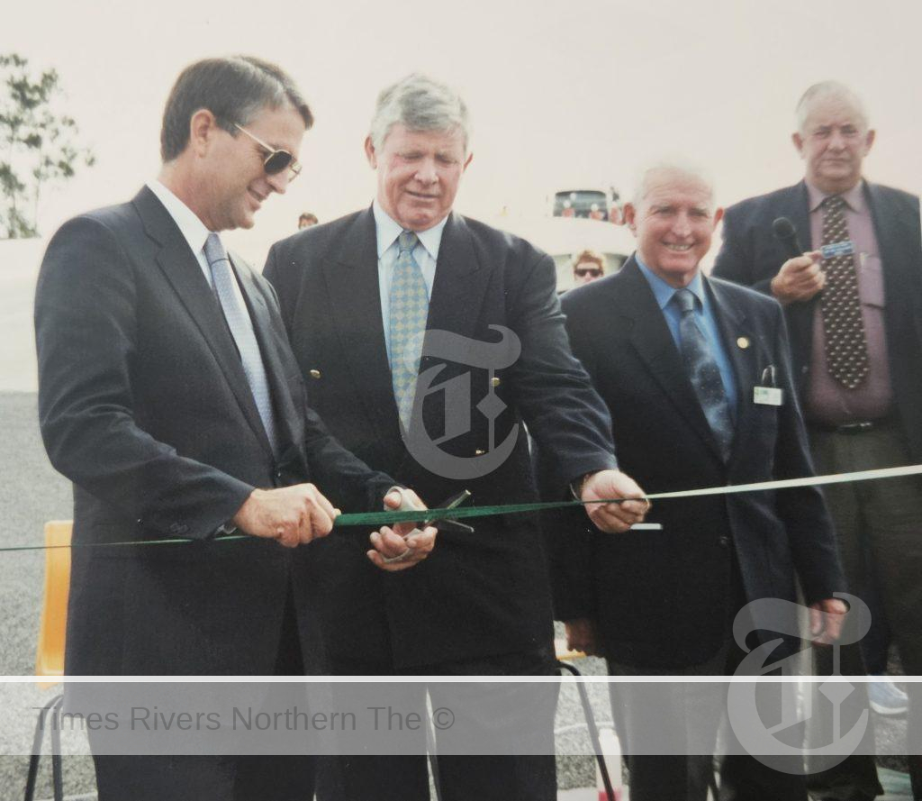 Deputy Prime Minister Mr John Anderson, Mr Ian Causley, Mayor of Lismore Mr Bob Gates and Mayor of Richmond Valley Council Mr Col Sullivan at the Opening of Broadwater Bridge - 13 - 6 2001