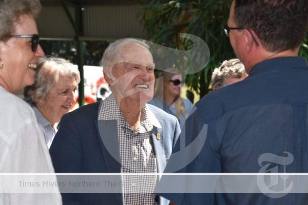 Fred Hoskins chats with the community